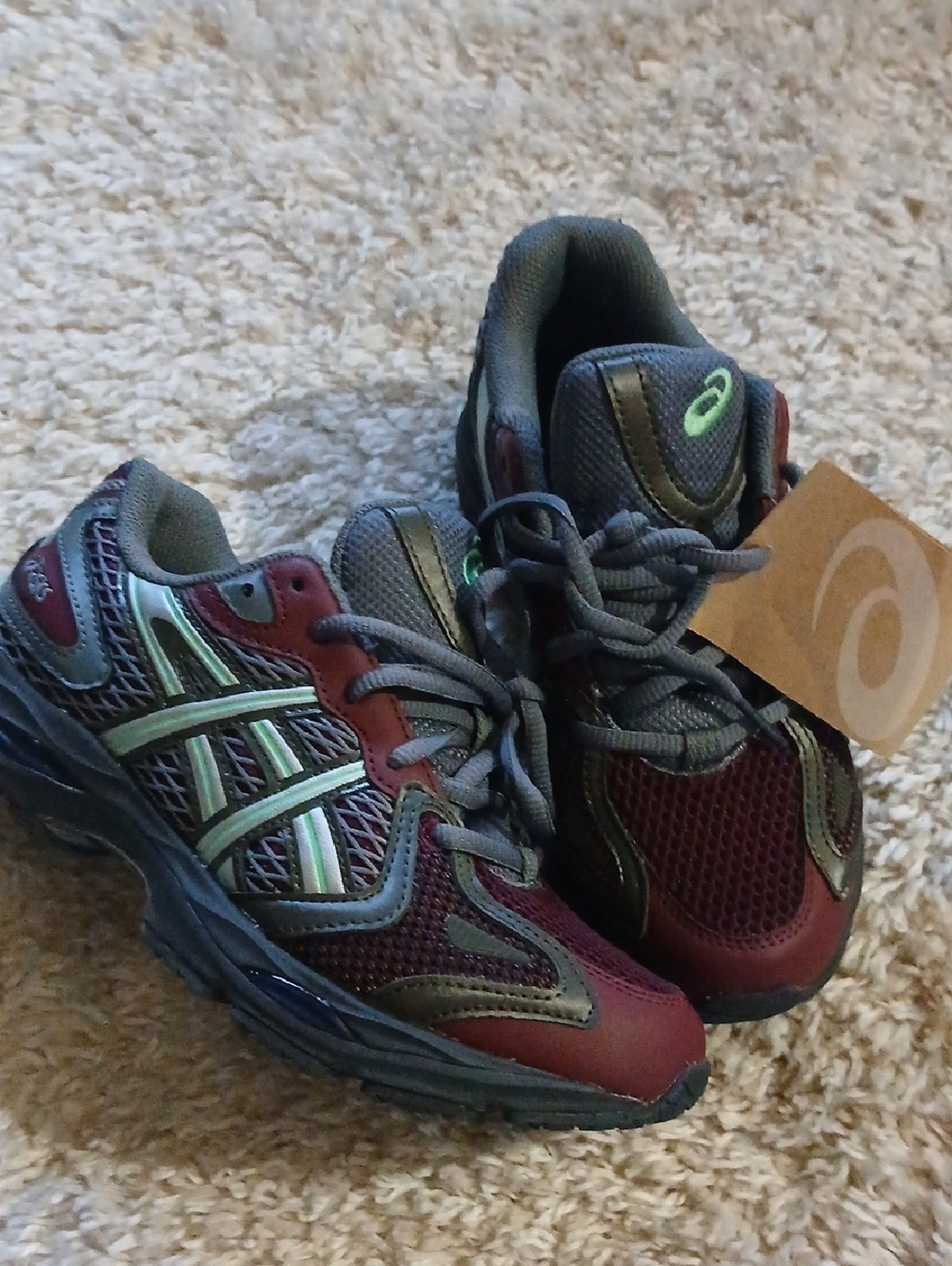 NWT ASICS - Picture 2 of 12